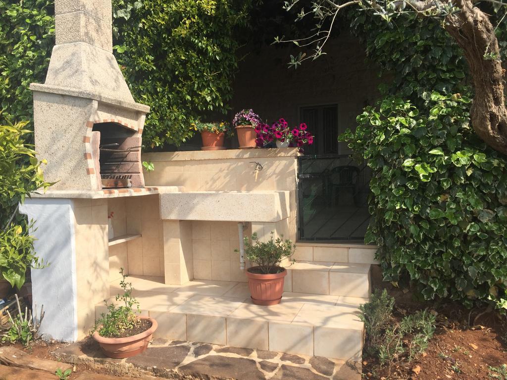 Il Trullo Di Nonno Angelo San Marco Hotel Locorotondo Bagian luar foto